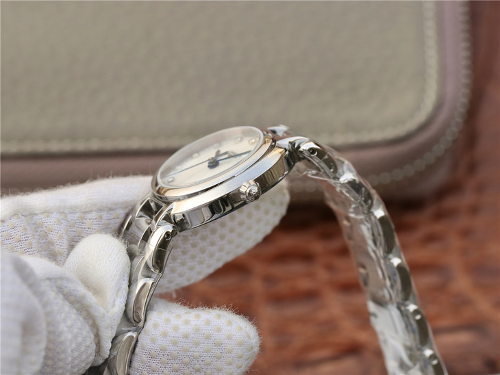 一比一高仿浪琴錶心月繫列石英機芯女士手錶 優雅而至 熱賣貝母面￥3580元-高仿浪琴