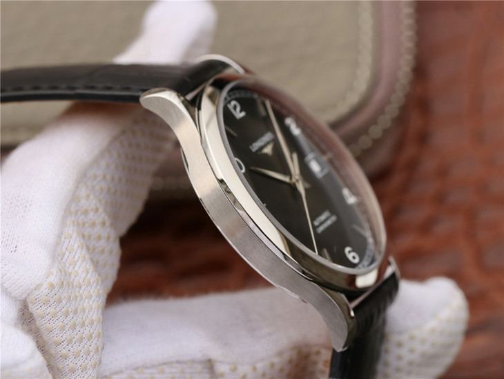 復刻一比一浪琴開創者繫列男士機械手錶 新款 纖薄的圓弧型殼套￥3880元-高仿浪琴