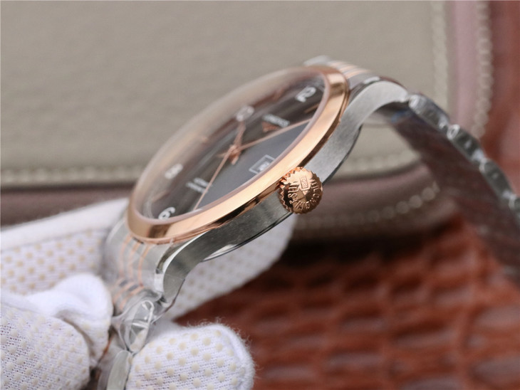 一比一高仿浪琴開創者繫列男士機械手錶 新款 纖薄的圓弧型殼套 咖啡面 間金￥3280元-高仿浪琴