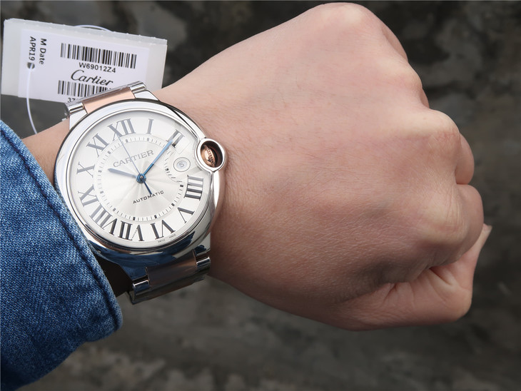 卡地亞藍氣球繫列大號間金42mm男士腕錶，精鋼錶帶，自動機械機芯￥3680-高仿卡地亞