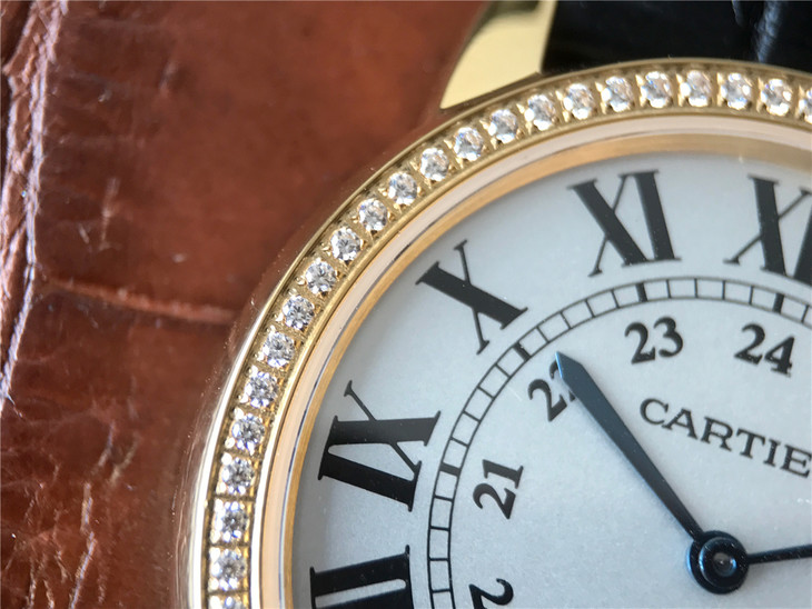 卡地亞倫敦繫列情侶對錶 原裝開模 男36mm 女29.5mm 自帶真鱷魚皮錶帶￥3680-高仿卡地亞