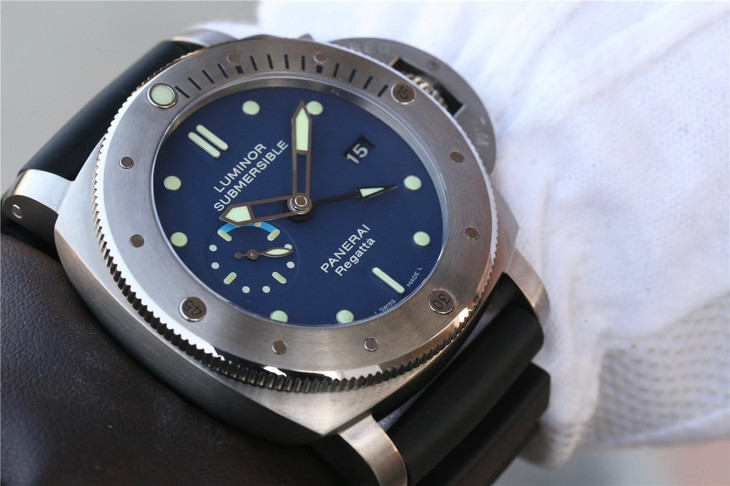 沛納海珍藏繫列 pam371 矽膠錶帶 P9001自動機械 男士腕錶￥3980-高仿沛納海