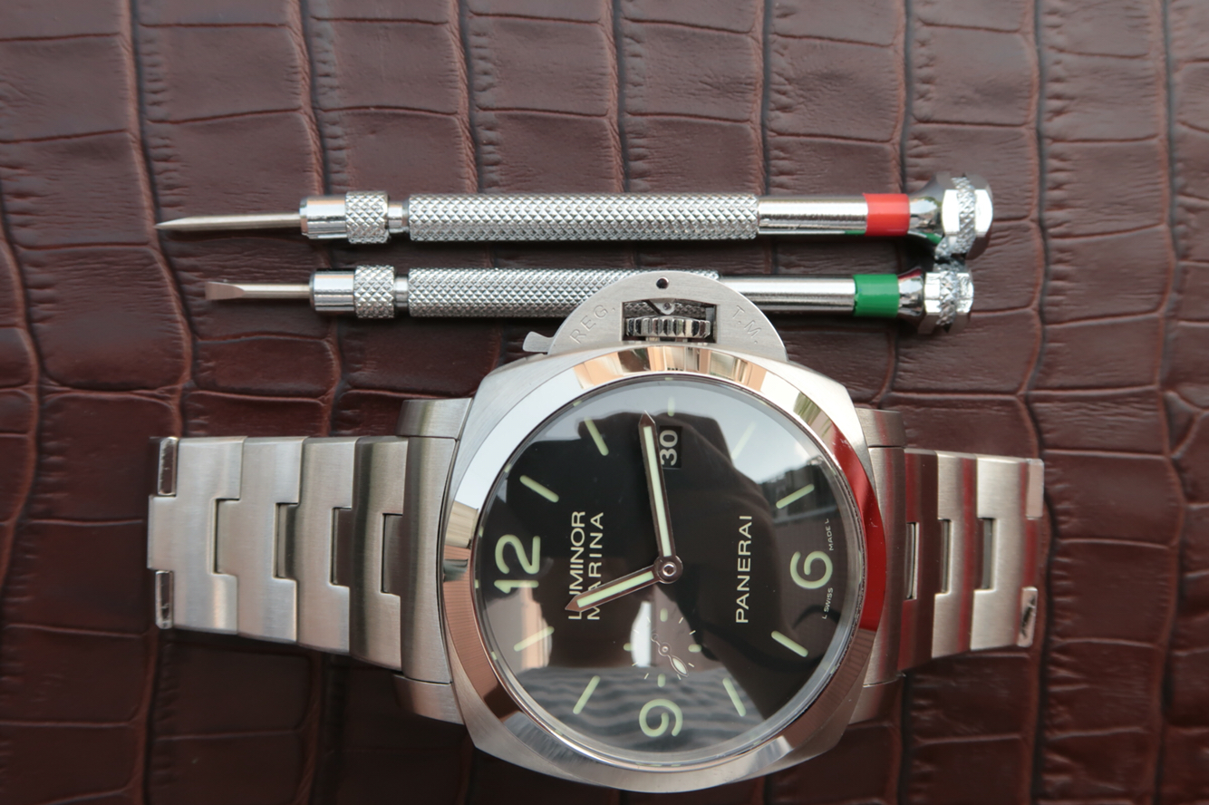 沛納海v5版pam328自動p9000機械機芯全精鋼錶帶透底跑秒男士手錶￥3980-高仿沛納海