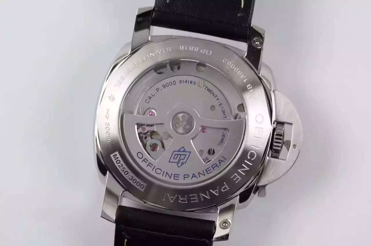 沛納海PAM 366 牛皮錶帶 搭載P9000全自動機械機芯 男士腕錶￥3980-高仿沛納海