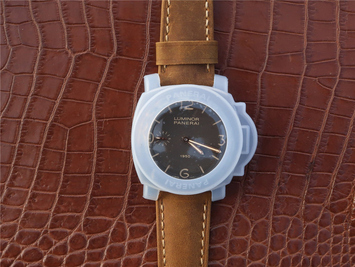 沛納海pam375 皮帶錶 搭載手動P3000機芯 男士腕錶￥3980-高仿沛納海