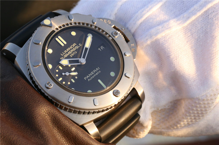沛納海PAM364 矽膠錶帶 P9000自動機械 男士腕錶￥3980-高仿沛納海